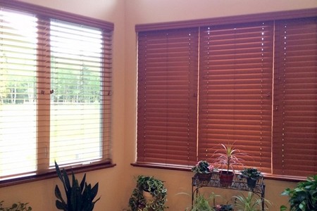 Timeless Wood Blinds for Anchorage Homes: Style, Warmth & Function
